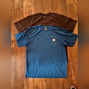 Carhartt Large Men's Short Sleeve Tees in Blue and Brown 2 Pack